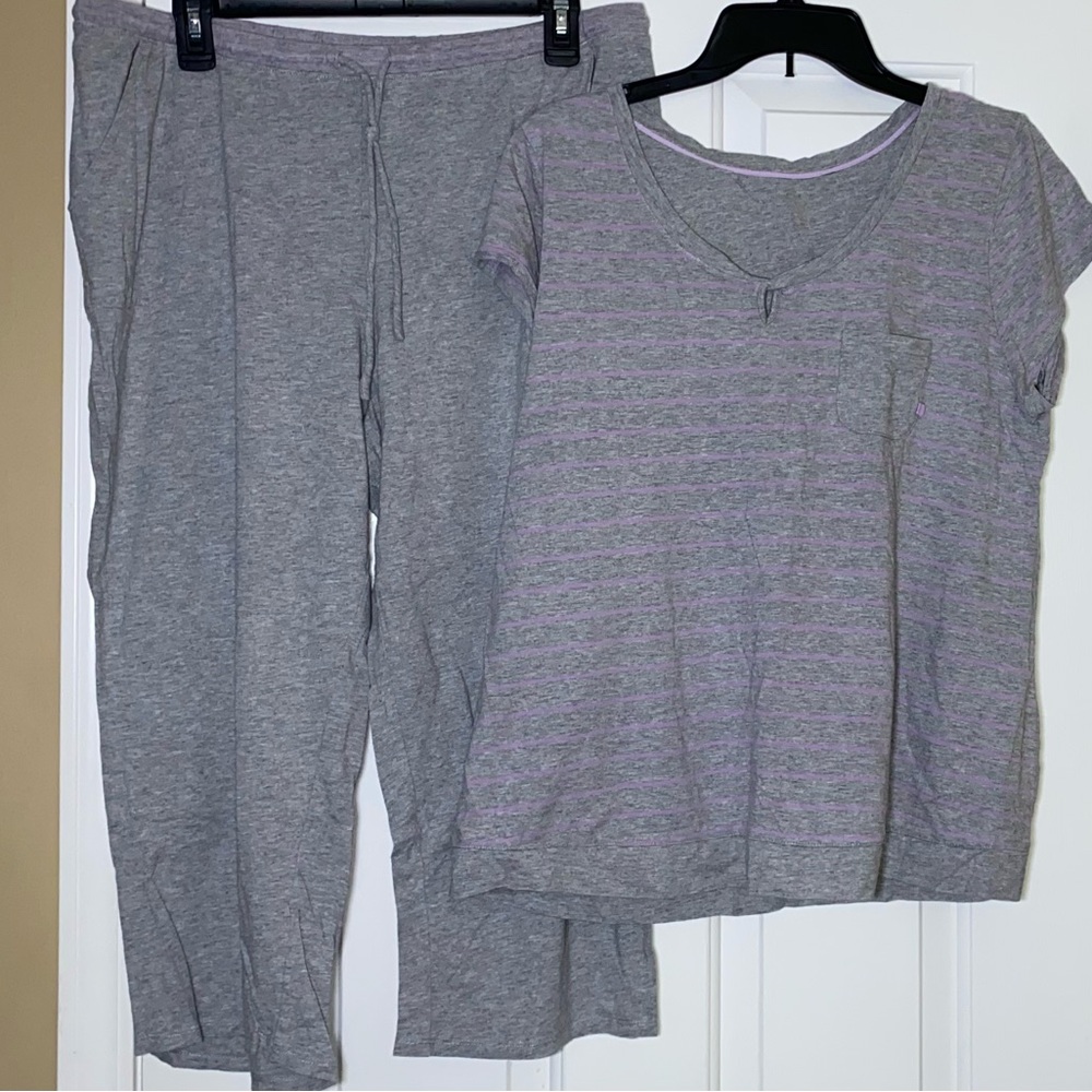 Women’s Liz Claiborne 2 Piece Intimate Pajama Set Ankle Cut